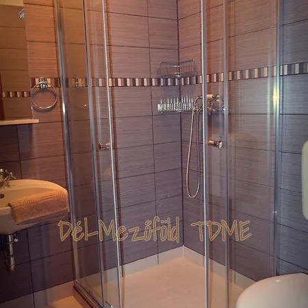 Piszkeri Vendeghaz - Pensiune 3*